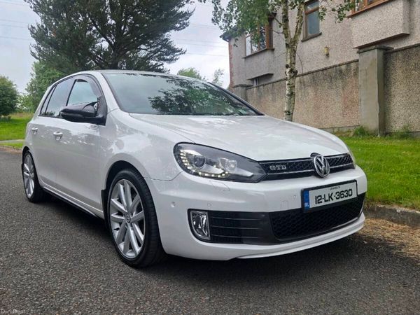 Volkswagen Golf Hatchback, Diesel, 2012, White