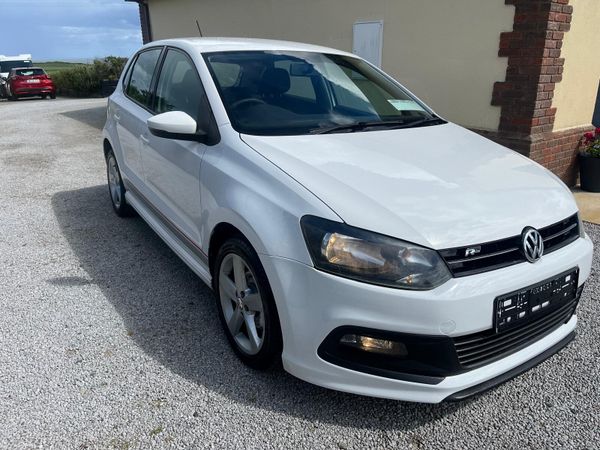 Volkswagen Polo Hatchback, Petrol, 2013, White