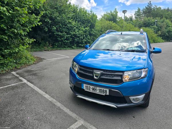 Dacia Sandero Stepway Hatchback, Diesel, 2015, Blue