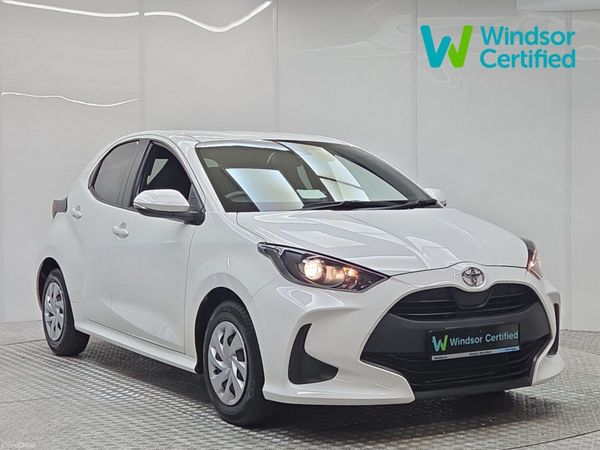 Toyota Yaris Hatchback, Petrol, 2022, White