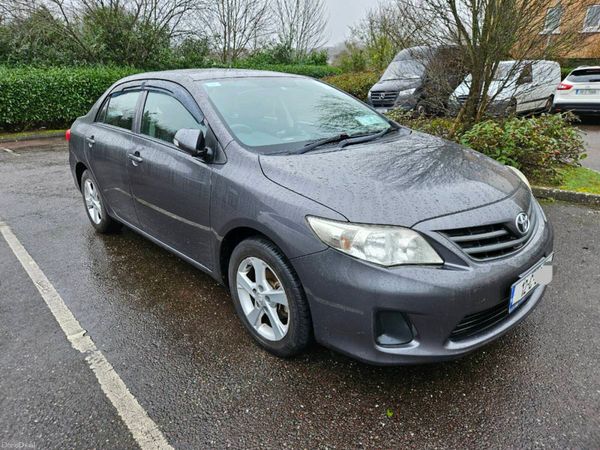 Toyota Corolla Saloon, Petrol, 2012, Grey