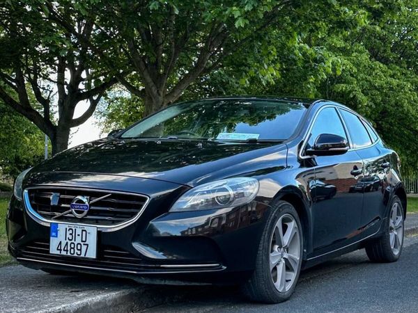 Volvo V40 Hatchback, Petrol, 2013, Black