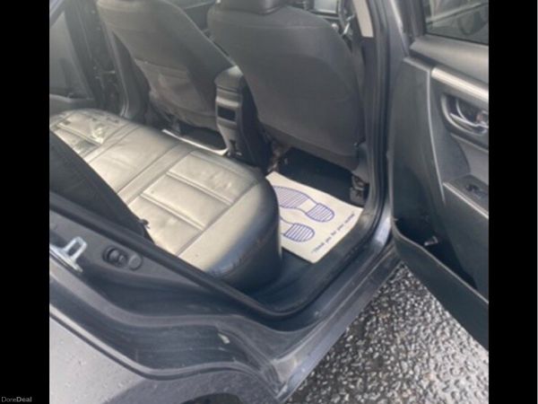 Toyota Corolla Saloon, Diesel, 2014, Grey