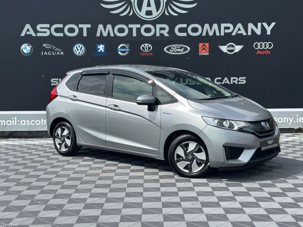 Honda Fit Hatchback, Petrol Hybrid, 2015, Silver