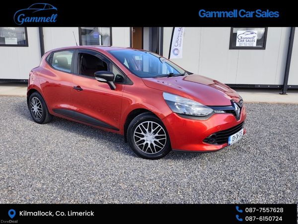Renault Clio Hatchback, Petrol, 2013, Red