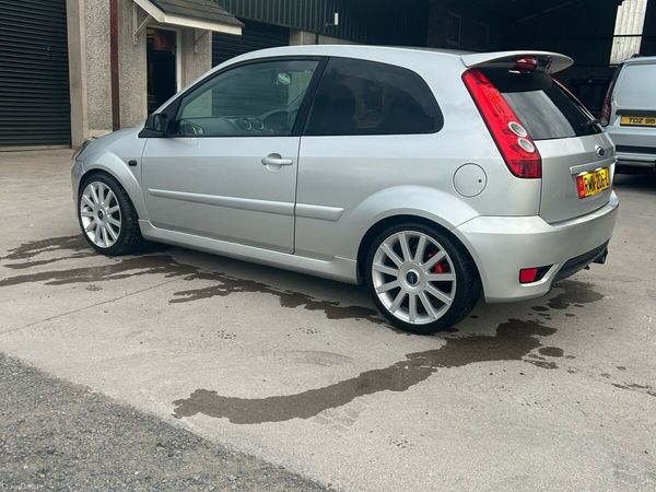 Ford Fiesta Hatchback, Petrol, 2008, Silver