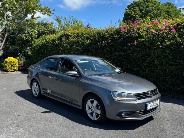 Volkswagen Jetta Saloon, Diesel, 2014, Grey