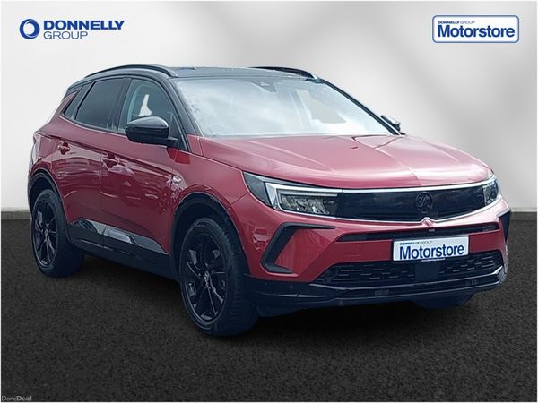 Vauxhall Grandland Hatchback, Diesel, 2022, Red