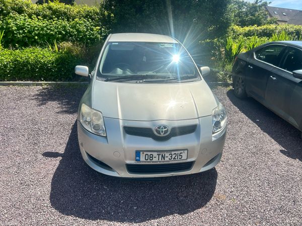Toyota Auris Hatchback, Petrol, 2008, Silver
