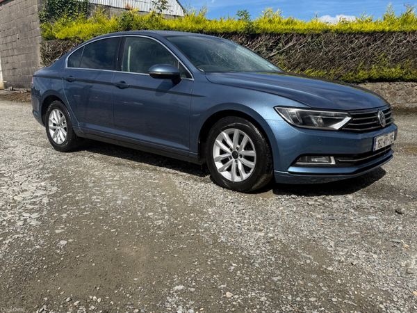 Volkswagen Passat Saloon, Diesel, 2016, Blue