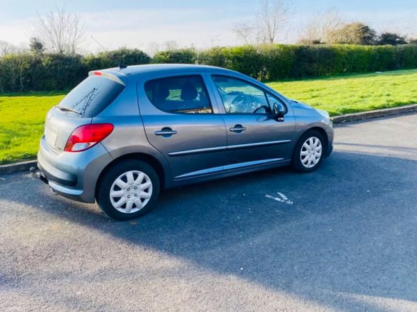 Peugeot 207 Hatchback, Diesel, 2010, Grey