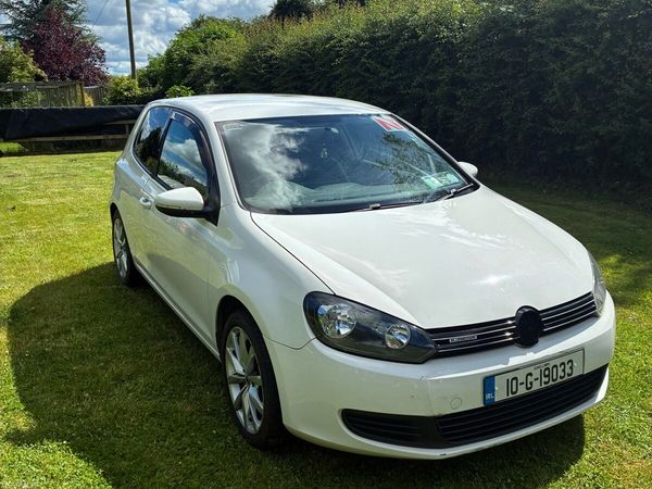 Volkswagen Golf Hatchback, Petrol, 2010, White