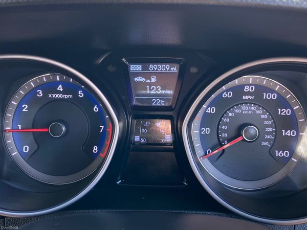 Hyundai i30 Hatchback, Petrol, 2015, Grey