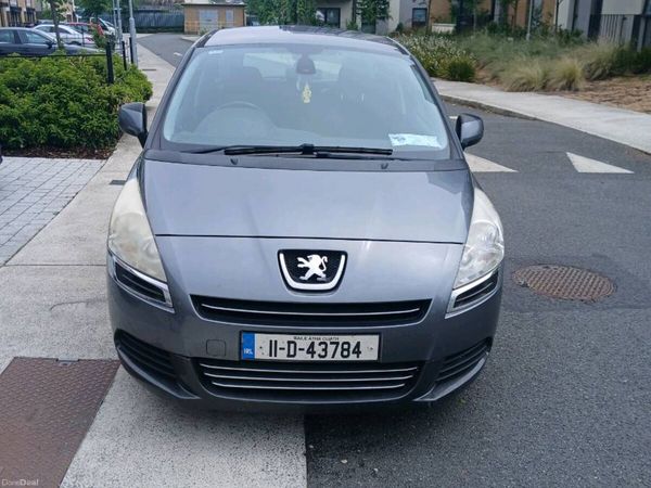 Peugeot 5008 MPV, Diesel, 2011, Grey