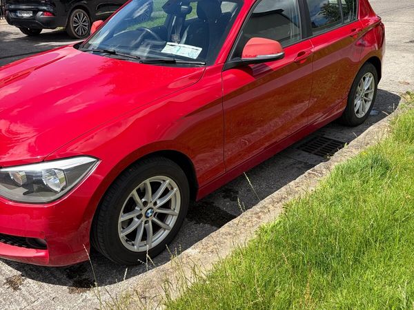 BMW 1-Series Estate/Jeep, Diesel, 2013, Red