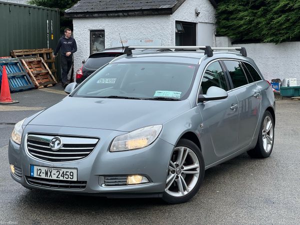 Vauxhall Insignia Estate, Diesel, 2012, Silver