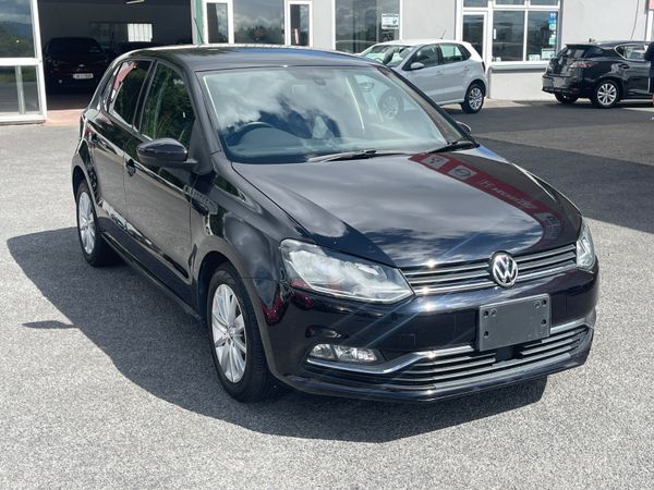 Volkswagen Polo Hatchback, Petrol, 2015, Black