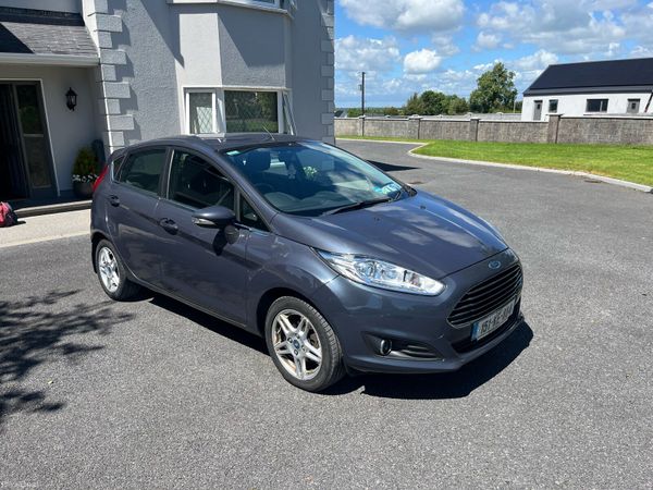 Ford Fiesta Hatchback, Diesel, 2015, Blue