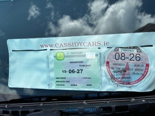 Toyota Auris Hatchback, Petrol, 2009, Silver