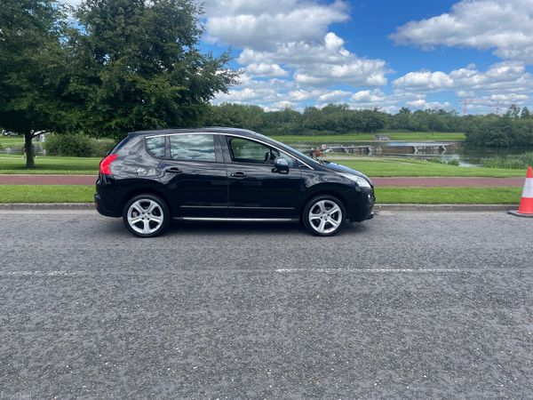 Peugeot 3008 MPV, Diesel, 2012, Black