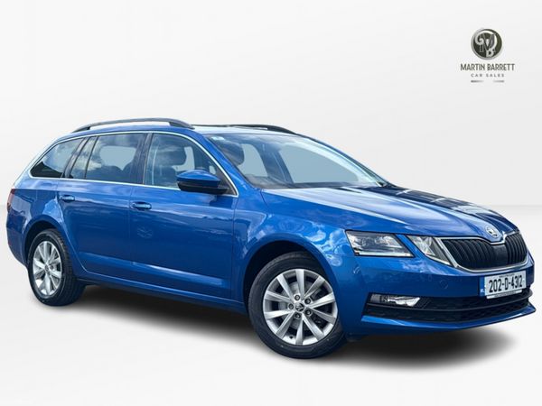 Skoda Octavia Estate, Petrol, 2020, Blue