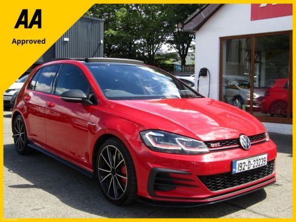 Volkswagen Golf Hatchback, Petrol, 2019, Red