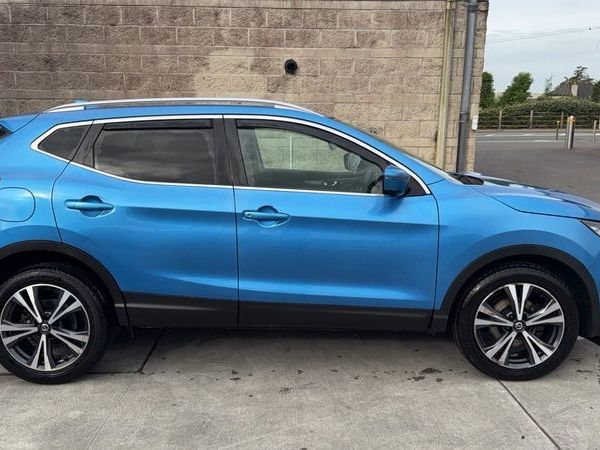 Nissan Qashqai Hatchback, Diesel, 2019, Blue