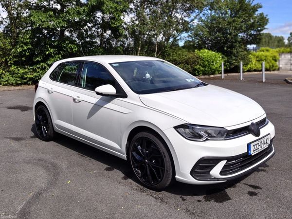 Volkswagen Polo Hatchback, Petrol, 2022, White
