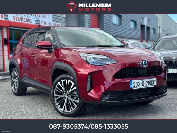 Toyota Yaris Cross SUV, Petrol Hybrid, 2020, Red