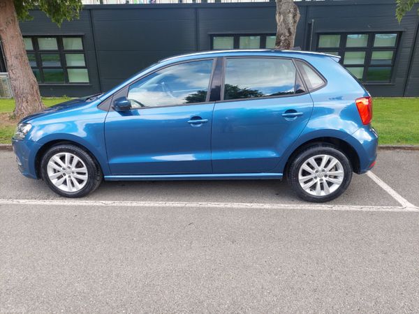 Volkswagen Polo Hatchback, Petrol, 2018, Blue