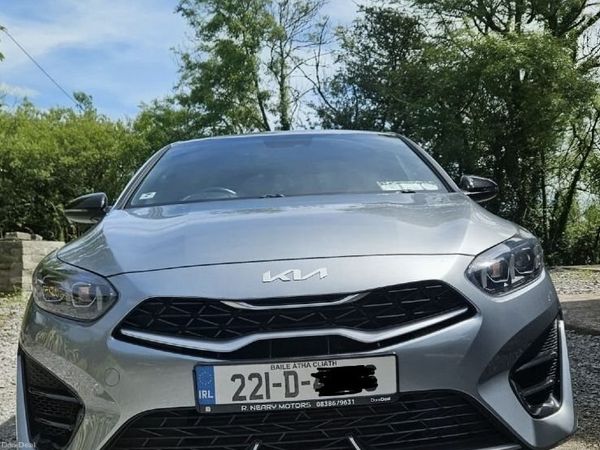 Kia Ceed Hatchback, Petrol, 2022, Grey