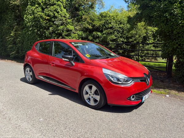 Renault Clio Hatchback, Petrol, 2016, Red