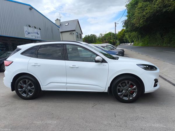 Ford Kuga SUV, Petrol Plug-in Hybrid, 2023, White