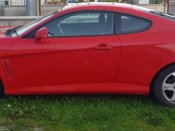Hyundai Lantra Coupe, Petrol, 2004, Red