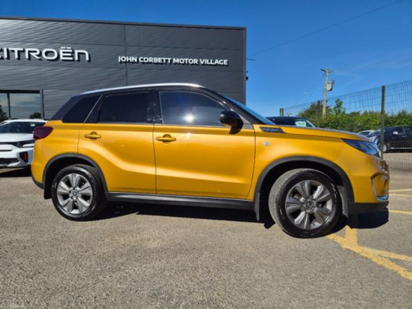 Suzuki Vitara Hatchback, Petrol Hybrid, 2025, Yellow