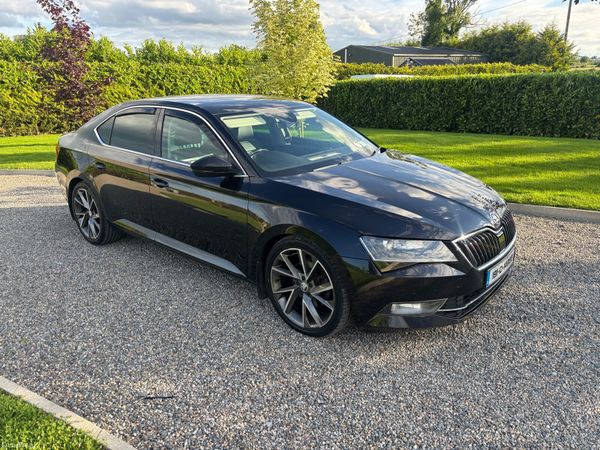 Skoda Superb Saloon, Diesel, 2019, Black