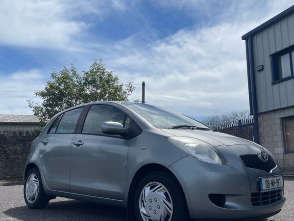 Toyota Yaris Hatchback, Petrol, 2008, Silver