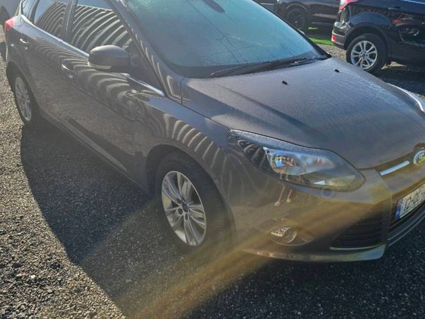 Ford Focus Hatchback, Diesel, 2012, Brown