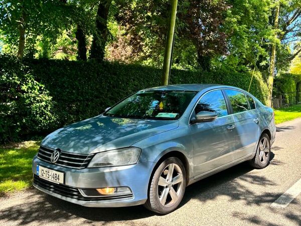 Volkswagen Passat Saloon, Diesel, 2012, Grey