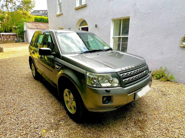 Land Rover Freelander SUV, Diesel, 2011, Grey