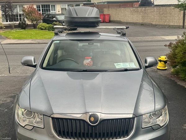 Skoda Superb Saloon, Diesel, 2011, Grey