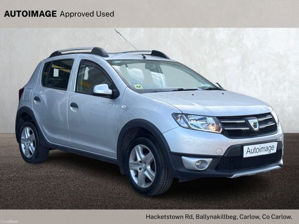 Dacia Sandero Stepway Hatchback, Diesel, 2015, Silver