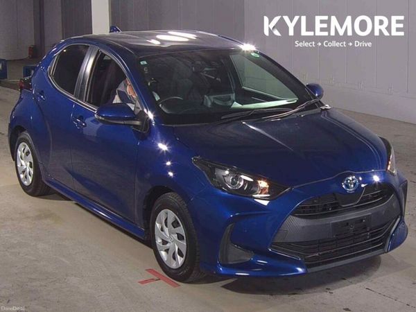 Toyota Yaris Hatchback, Petrol Hybrid, 2021, Blue
