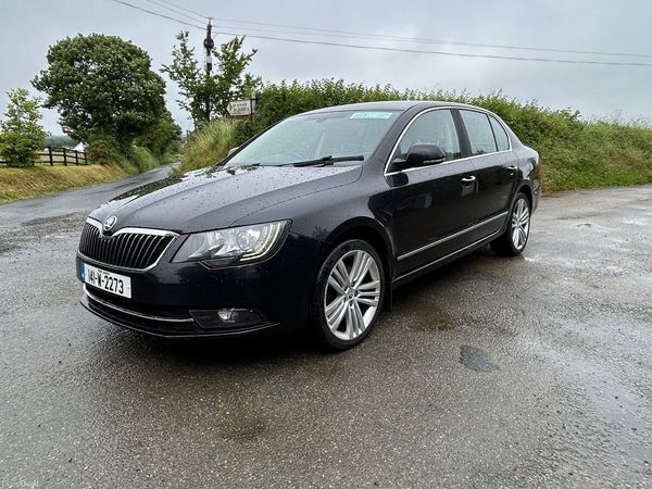 Skoda Superb Hatchback, Diesel, 2014, Black