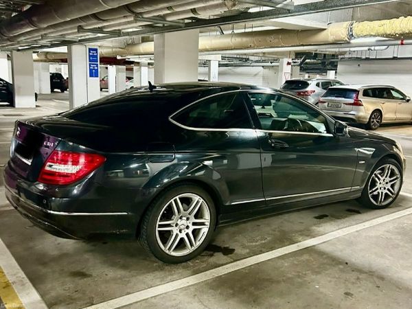 Mercedes-Benz C-Class Coupe, Diesel, 2011, Black