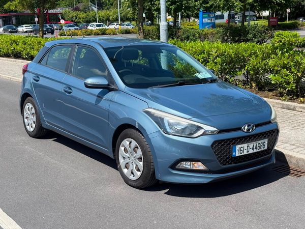 Hyundai i20 Hatchback, Petrol, 2016, Blue