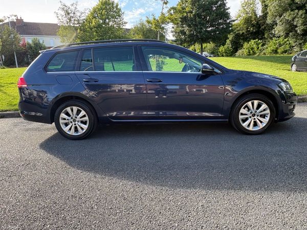 Volkswagen Golf Estate, Petrol, 2015, Navy