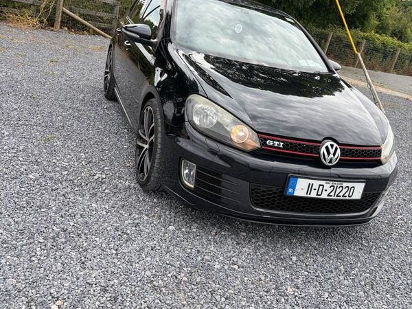 Volkswagen Golf Hatchback, Petrol, 2011, Black