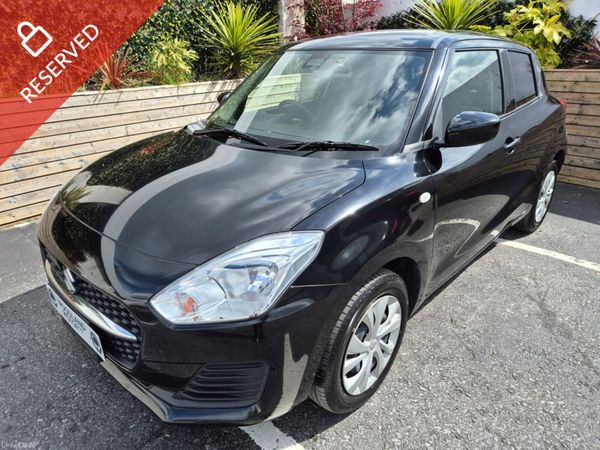 Suzuki Swift Hatchback, Petrol, 2022, Black