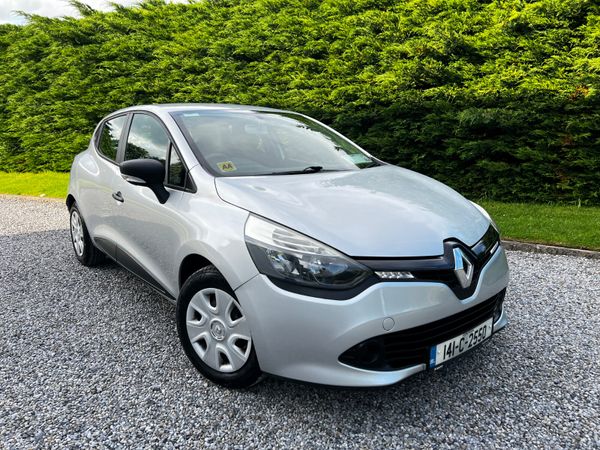 Renault Clio Hatchback, Petrol, 2014, Silver